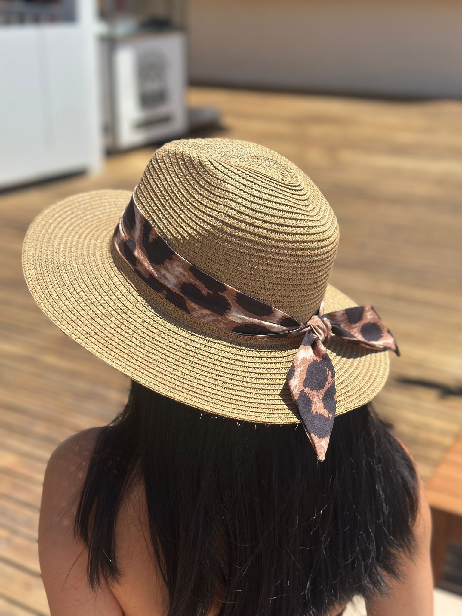 Leoparlı şapka