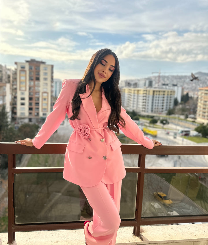 Lisa pembe takım